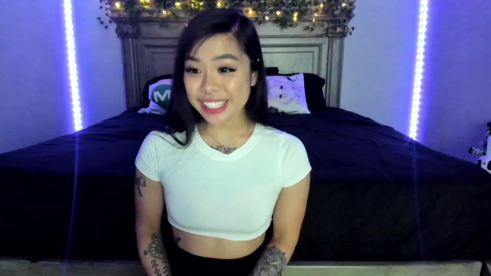 Gallery image thumbnail from dolllface's myfreecams stream on, 01/18/2023, 08:29 image 3 of 20