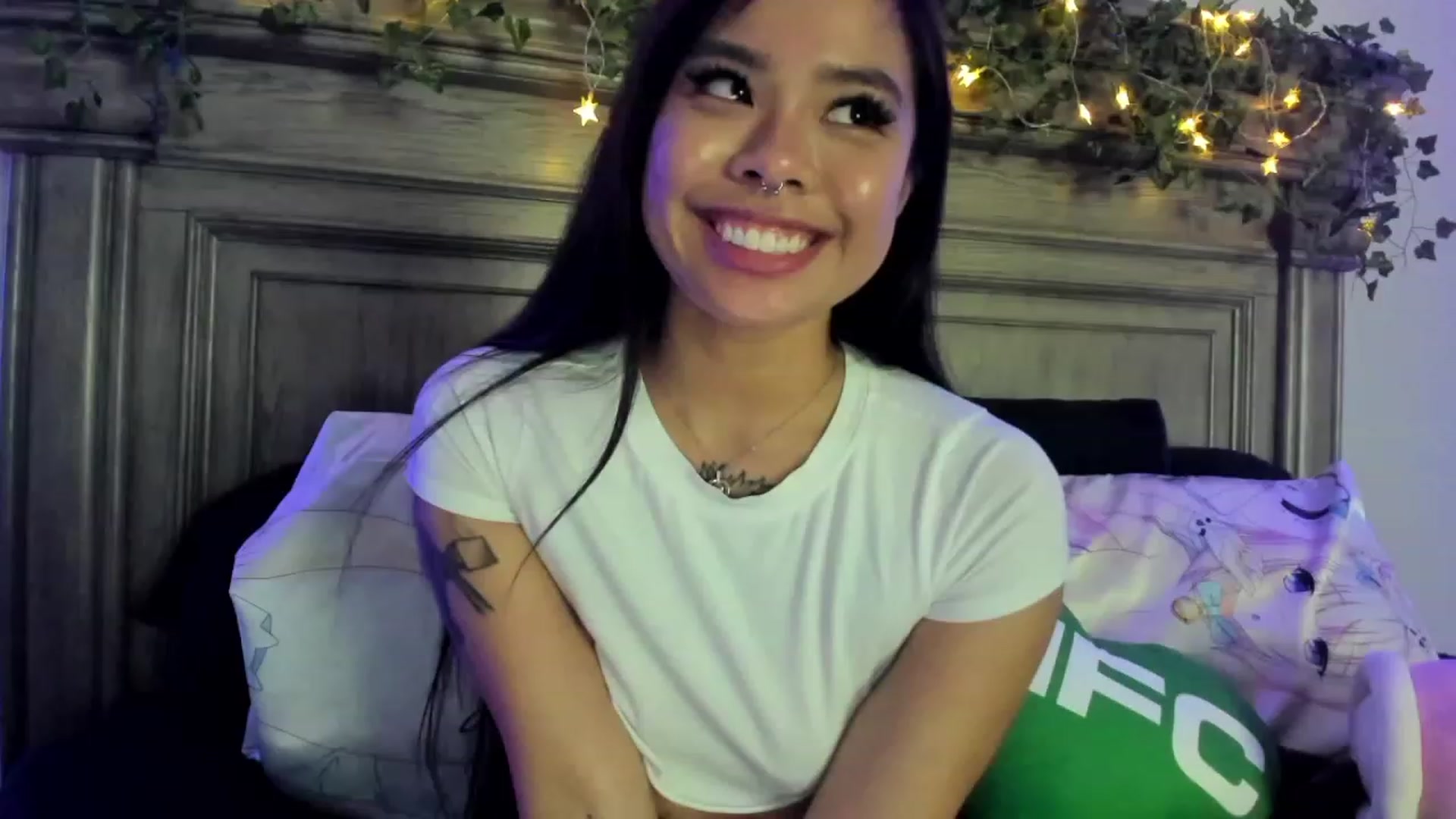 Gallery image thumbnail from dolllface's myfreecams stream on, 01/18/2023, 12:08 image 14 of 20