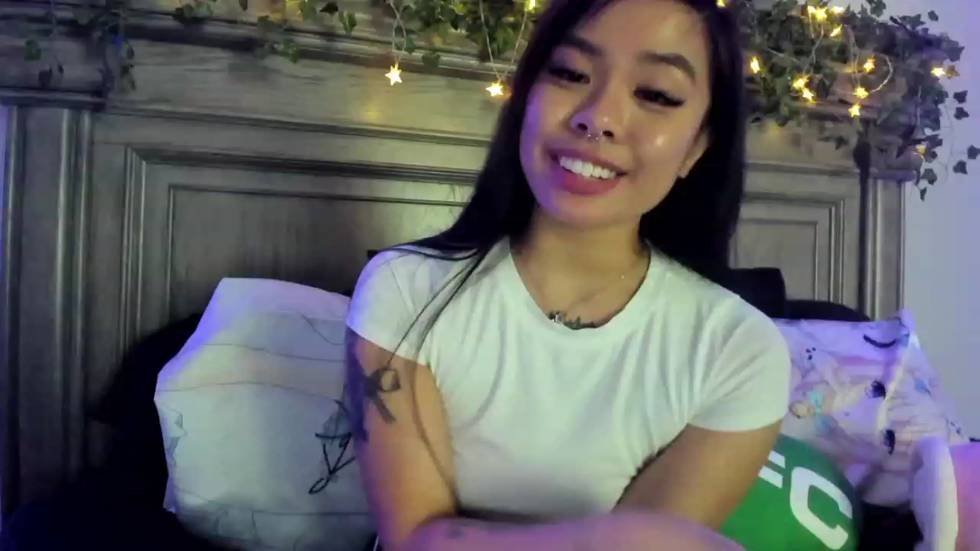Gallery image thumbnail from dolllface's myfreecams stream on, 01/18/2023, 12:08 image 18 of 20