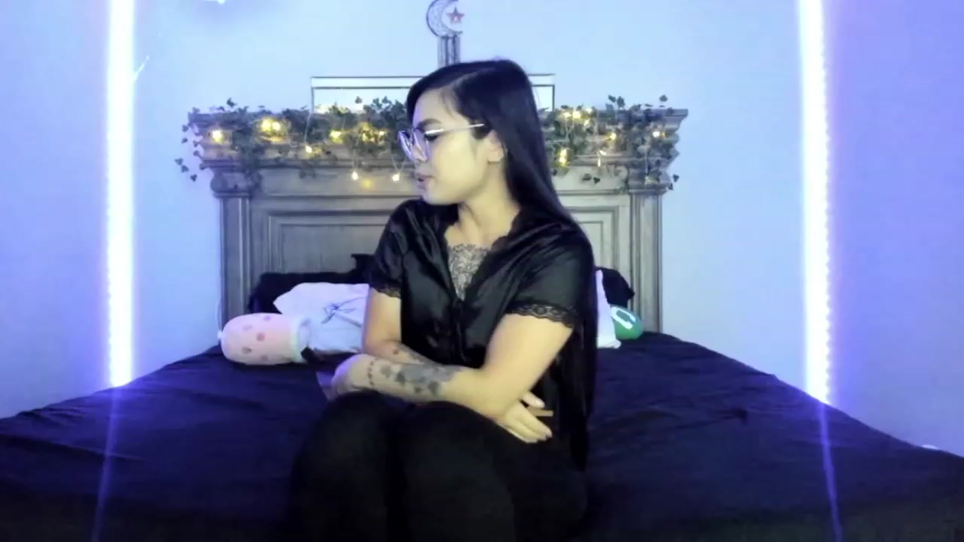 Gallery image thumbnail from dolllface's myfreecams stream on, 01/20/2023, 10:19 image 6 of 20