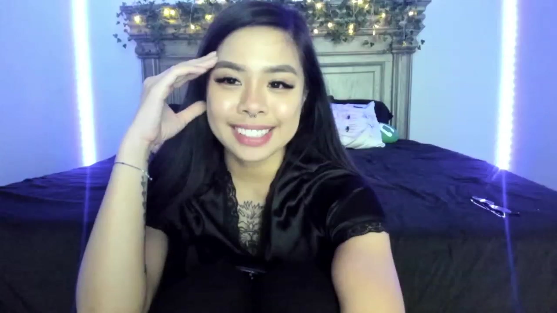Gallery image thumbnail from dolllface's myfreecams stream on, 01/20/2023, 11:12 image 17 of 20