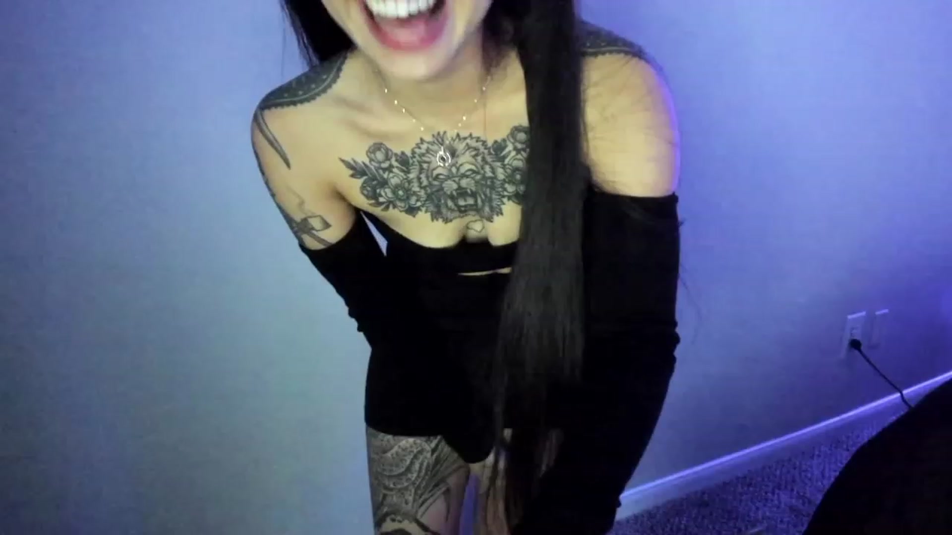 Gallery image thumbnail from dolllface's myfreecams stream on, 01/27/2023, 10:51 image 19 of 20