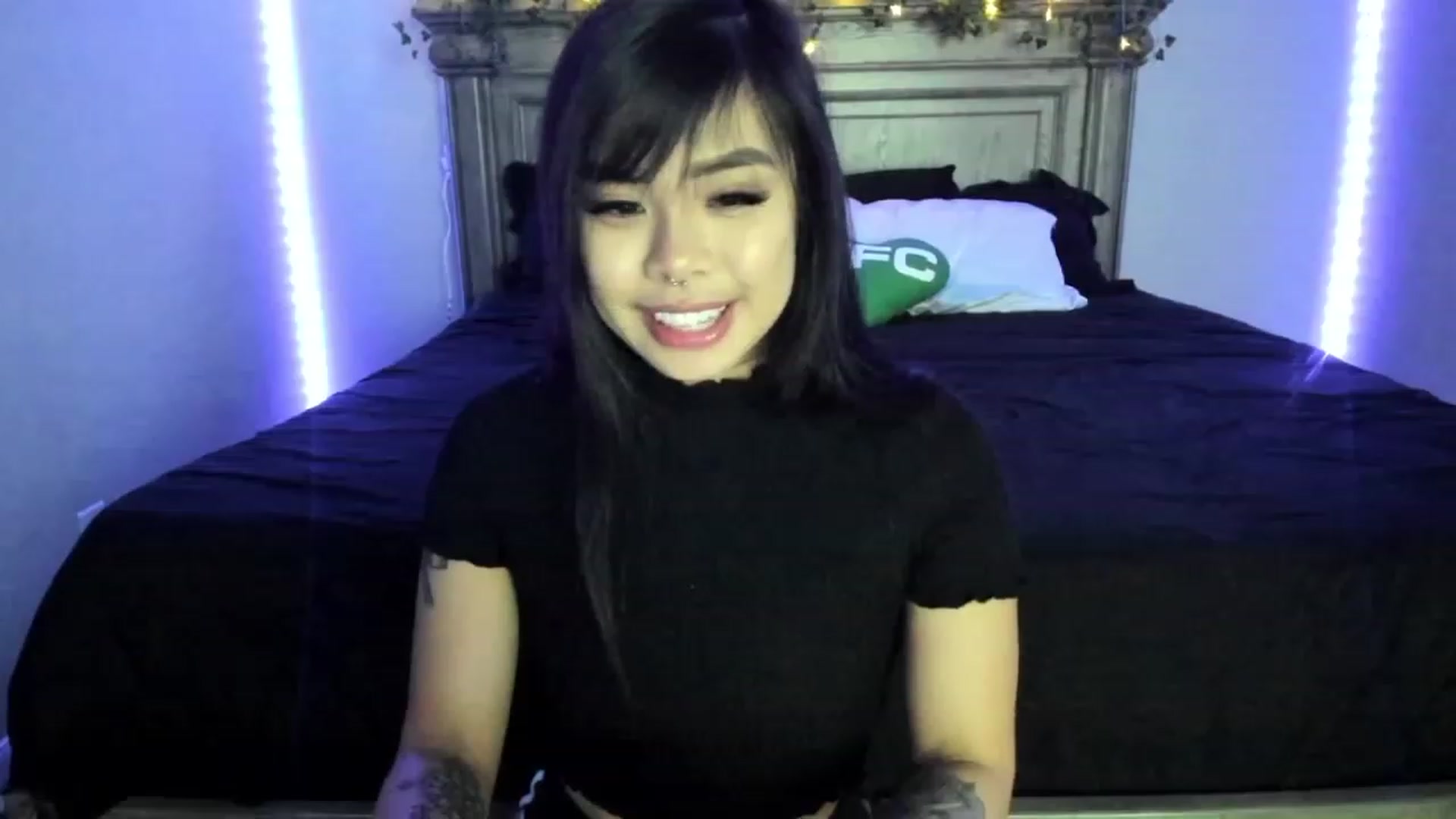 Gallery image thumbnail from dolllface's myfreecams stream on, 01/28/2023, 08:55 image 8 of 20