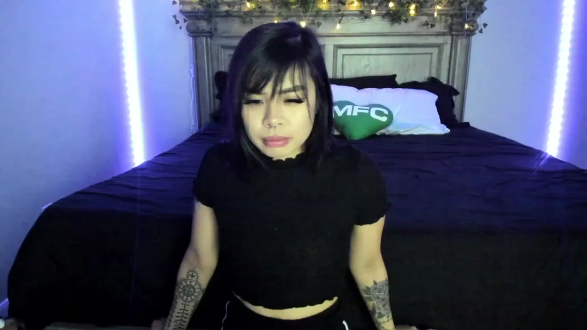 Gallery image thumbnail from dolllface's myfreecams stream on, 01/28/2023, 08:55 image 14 of 20