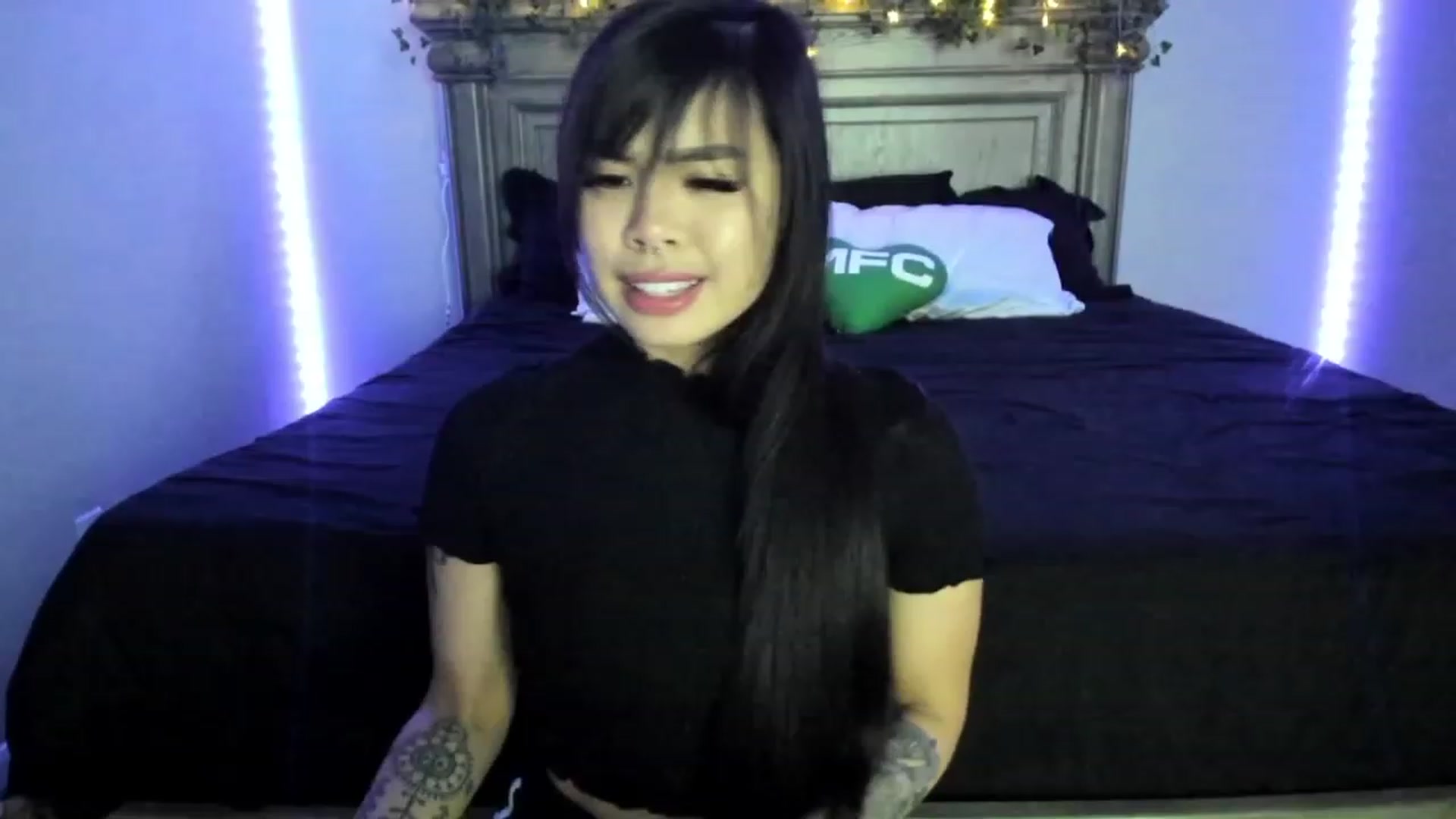 Gallery image thumbnail from dolllface's myfreecams stream on, 01/28/2023, 08:55 image 12 of 20