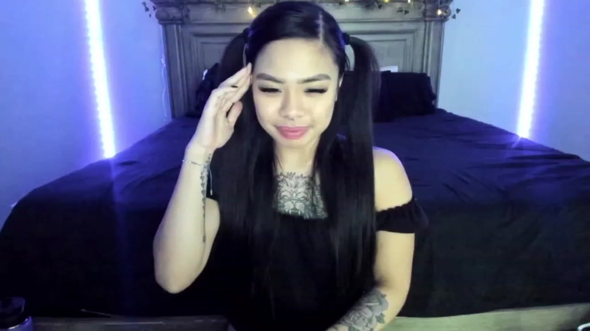 Gallery image thumbnail from dolllface's myfreecams stream on, 02/23/2023, 09:29 image 7 of 20