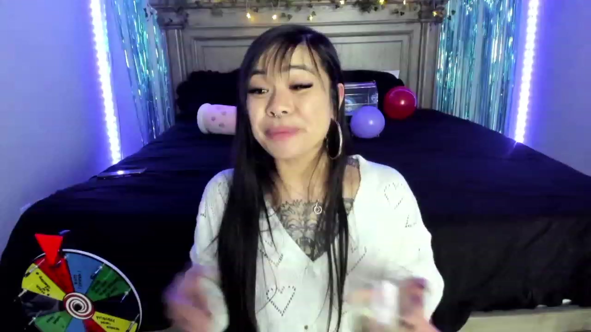 Gallery image thumbnail from dolllface's myfreecams stream on, 03/04/2023, 10:51 image 17 of 20