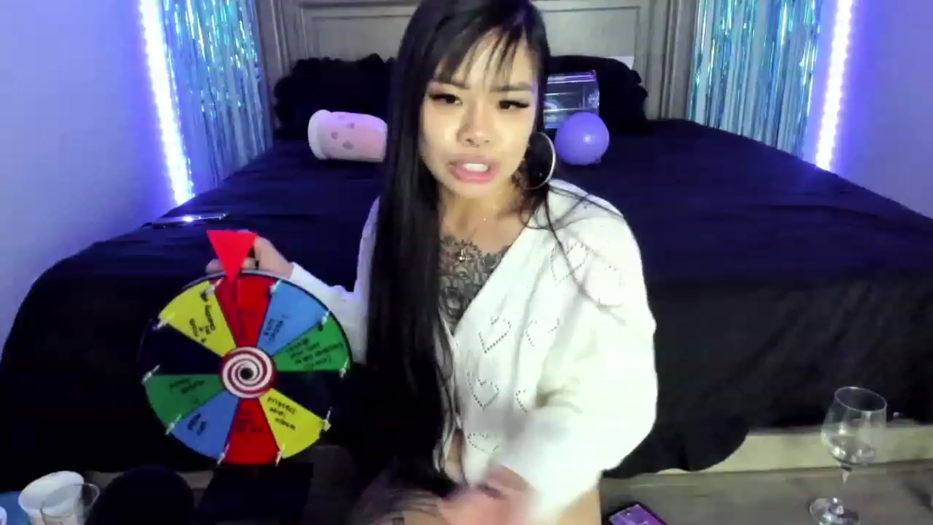Gallery image thumbnail from dolllface's myfreecams stream on, 03/04/2023, 10:51 image 20 of 20