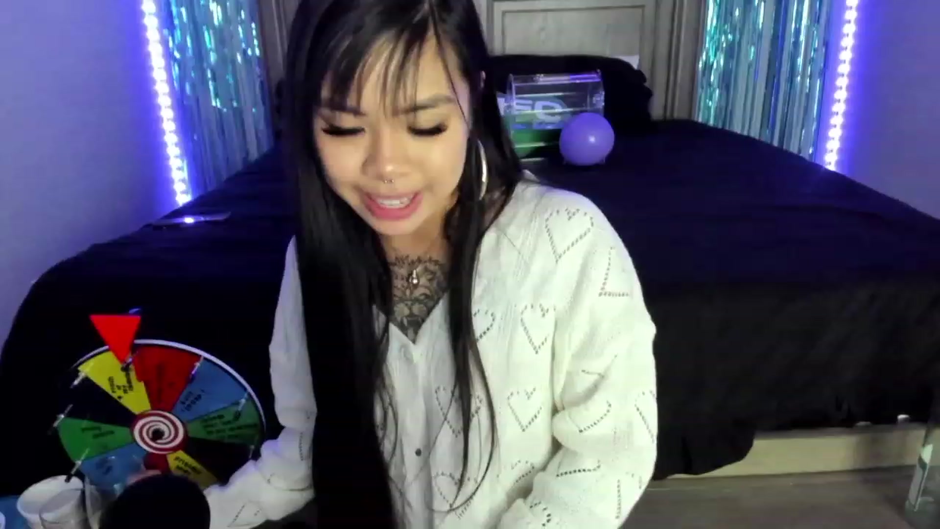 Gallery image thumbnail from dolllface's myfreecams stream on, 03/04/2023, 12:06 image 7 of 20