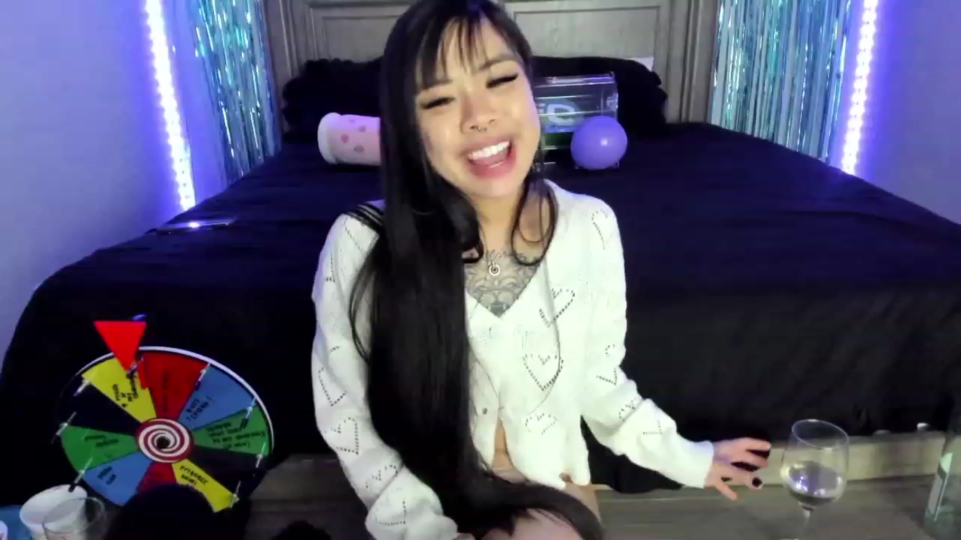 Gallery image thumbnail from dolllface's myfreecams stream on, 03/04/2023, 12:06 image 9 of 20
