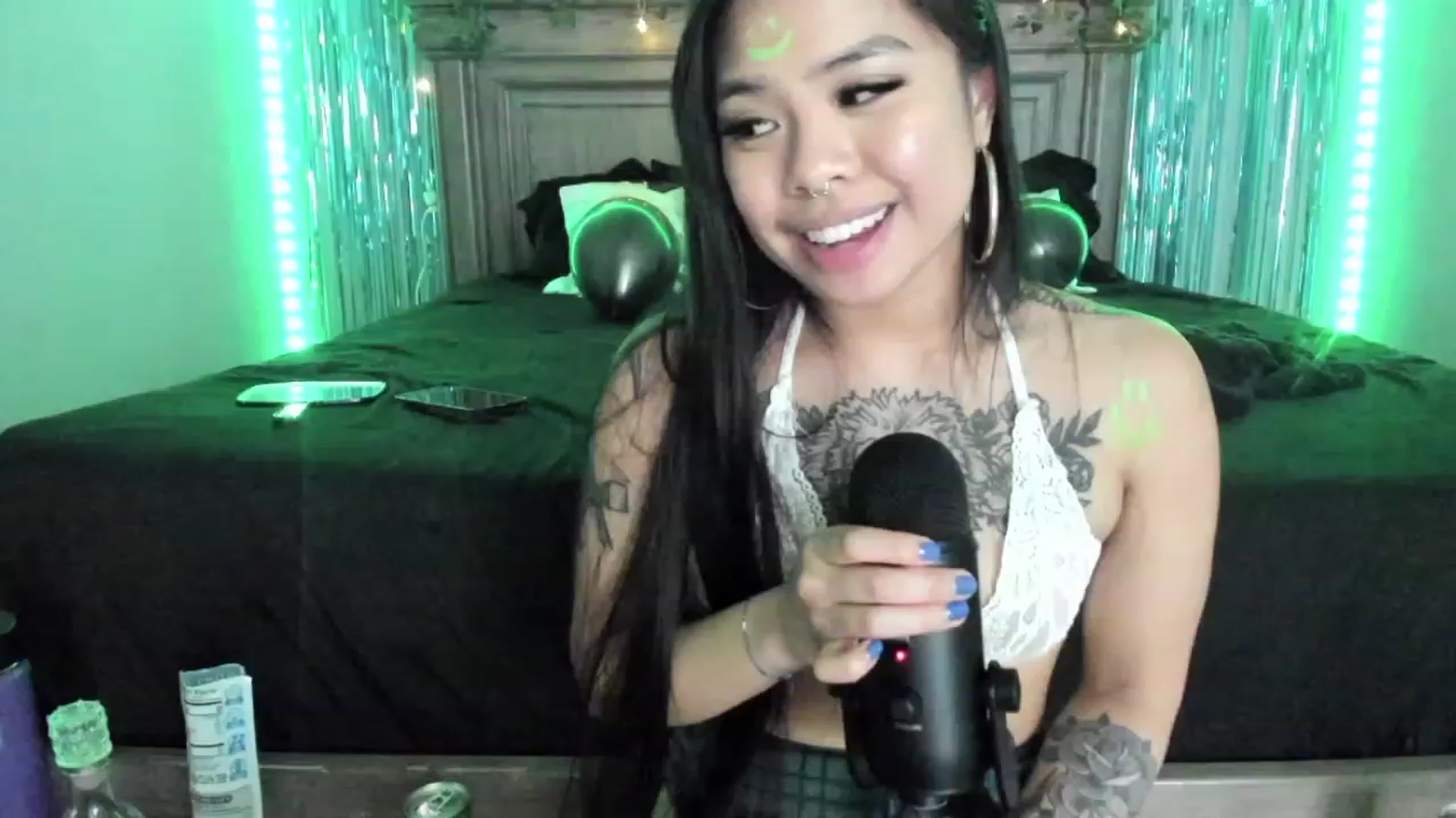 Gallery image thumbnail from dolllface's myfreecams stream on, 03/18/2023, 11:24 image 12 of 20