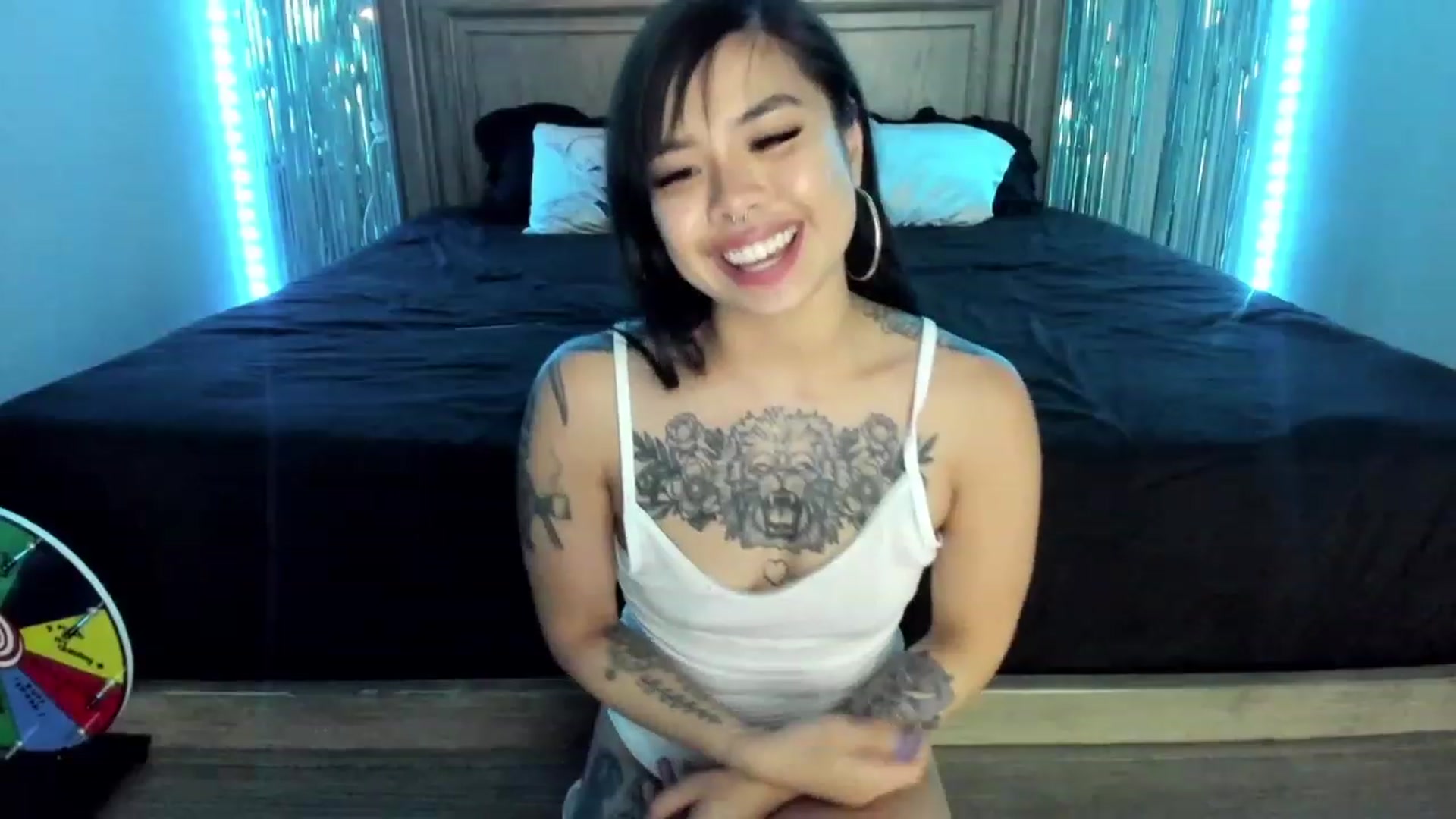 Gallery image thumbnail from dolllface's myfreecams stream on, 03/30/2023, 08:50 image 18 of 20