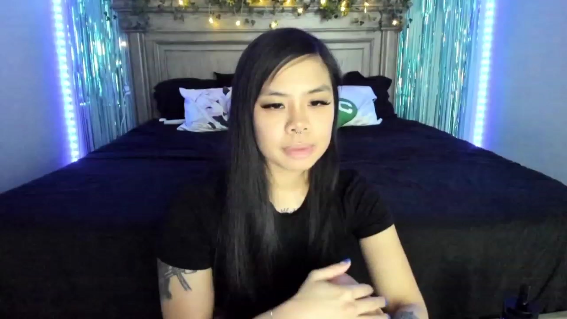 Gallery image thumbnail from dolllface's myfreecams stream on, 04/08/2023, 07:24 image 17 of 20