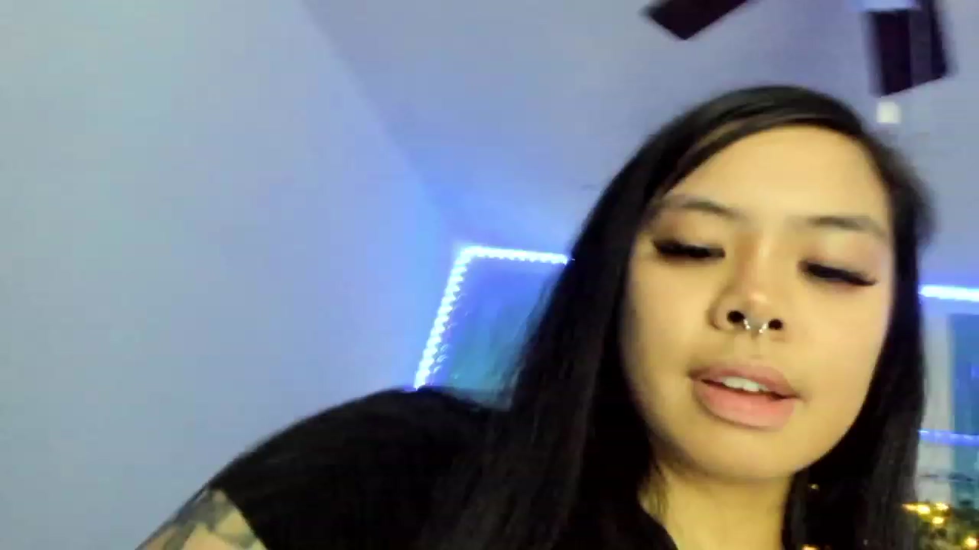 Gallery image thumbnail from dolllface's myfreecams stream on, 04/08/2023, 07:24 image 15 of 20