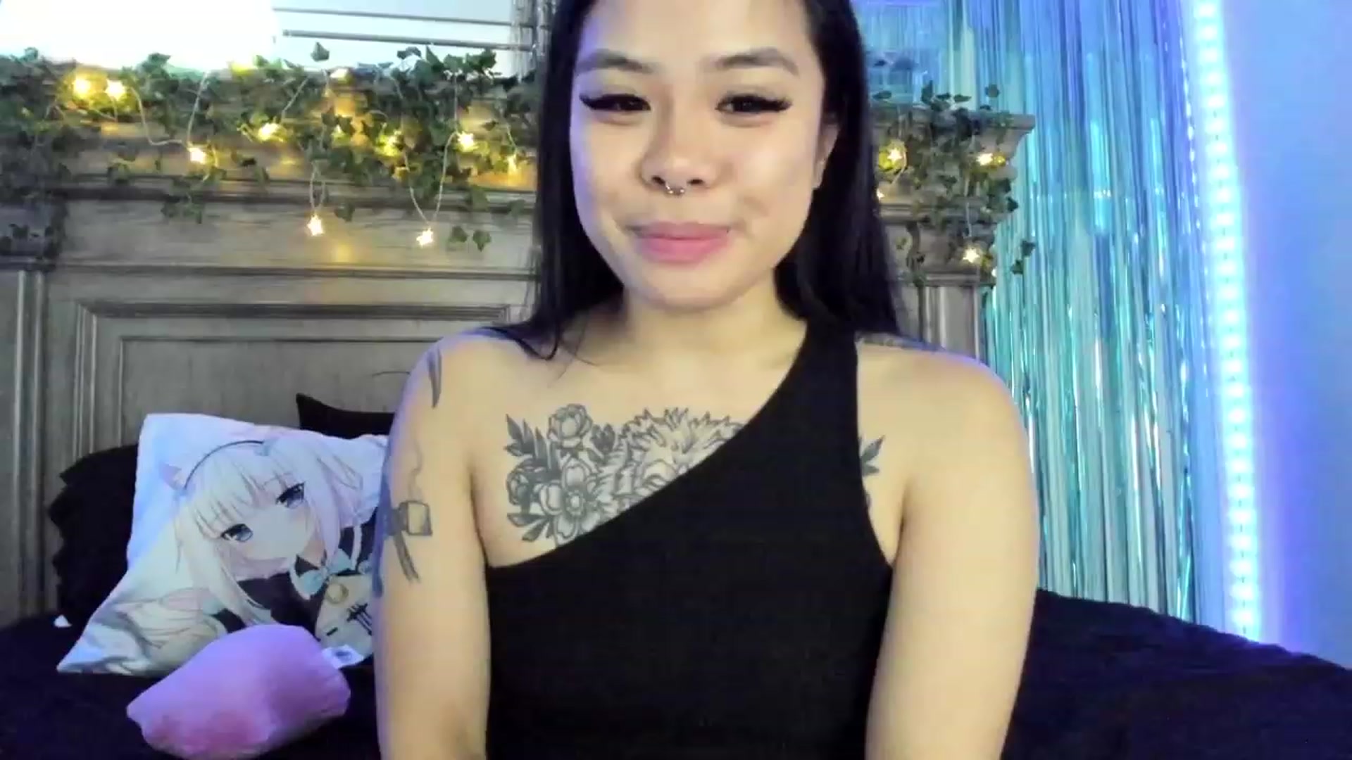 Gallery image thumbnail from dolllface's myfreecams stream on, 04/12/2023, 08:56 image 16 of 20