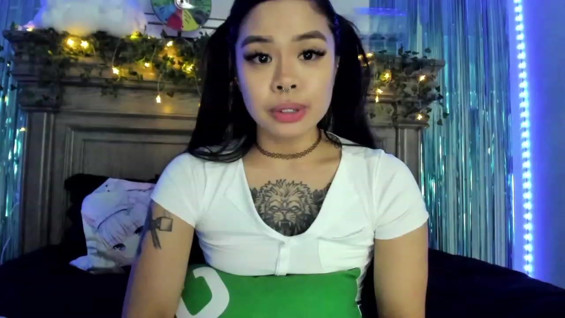 Gallery image thumbnail from dolllface's myfreecams stream on, 04/21/2023, 09:55 image 9 of 20