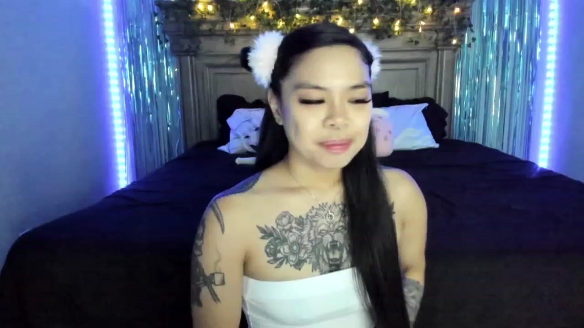 Gallery image thumbnail from dolllface's myfreecams stream on, 04/22/2023, 08:48 image 3 of 20