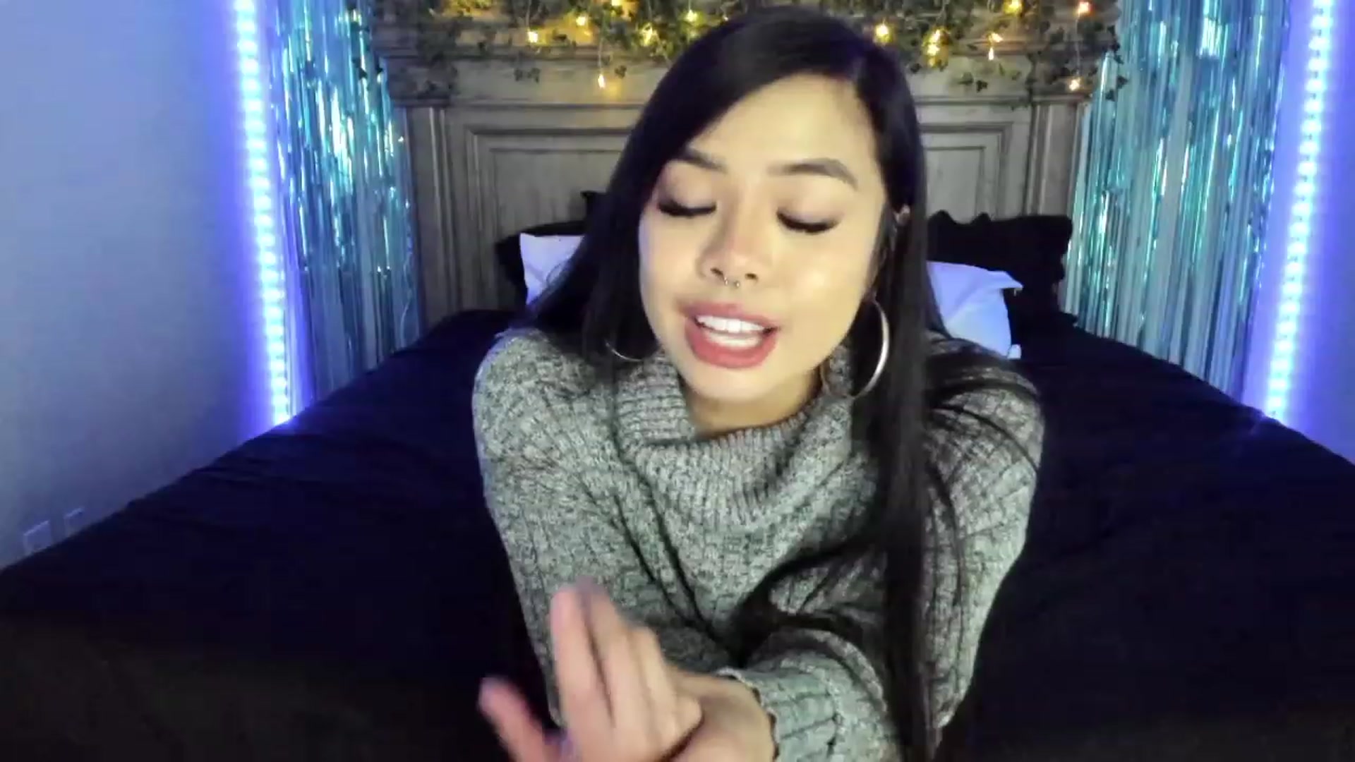 Gallery image thumbnail from dolllface's myfreecams stream on, 04/25/2023, 08:47 image 3 of 20