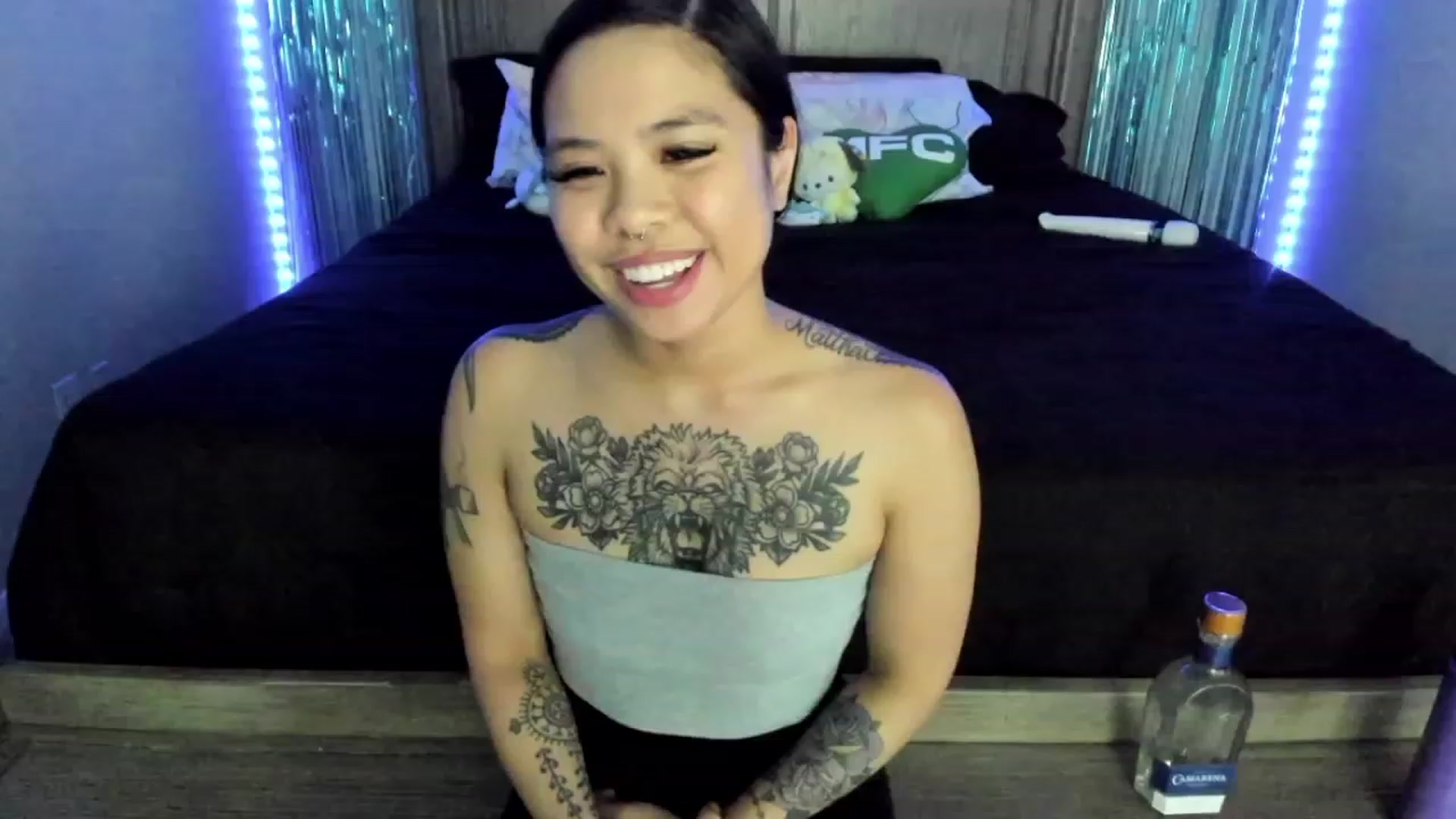 Gallery image thumbnail from dolllface's myfreecams stream on, 04/27/2023, 20:02 image 11 of 20