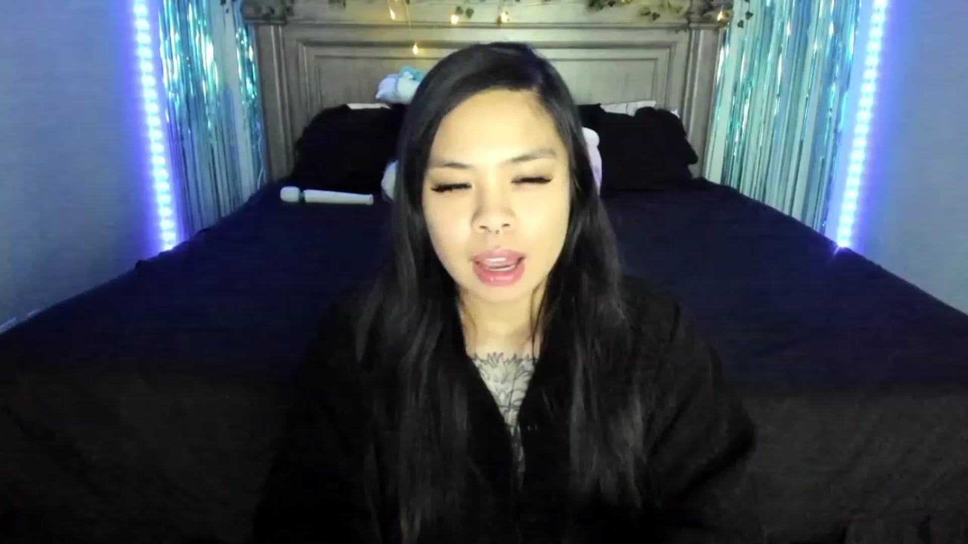 Gallery image thumbnail from dolllface's myfreecams stream on, 05/13/2023, 09:45 image 2 of 20