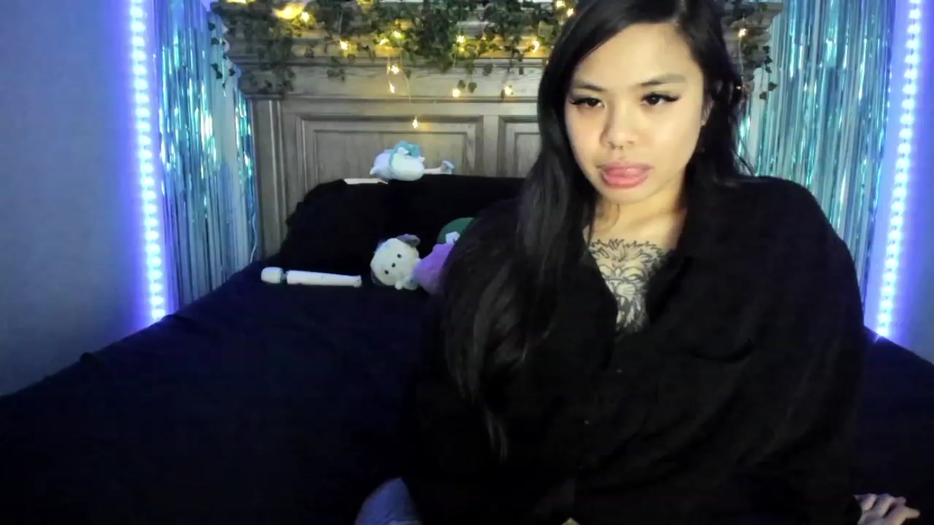 Gallery image thumbnail from dolllface's myfreecams stream on, 05/13/2023, 09:45 image 10 of 20