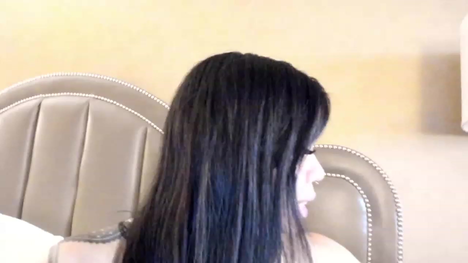 Gallery image thumbnail from dolllface's myfreecams stream on, 05/19/2023, 18:38 image 8 of 20