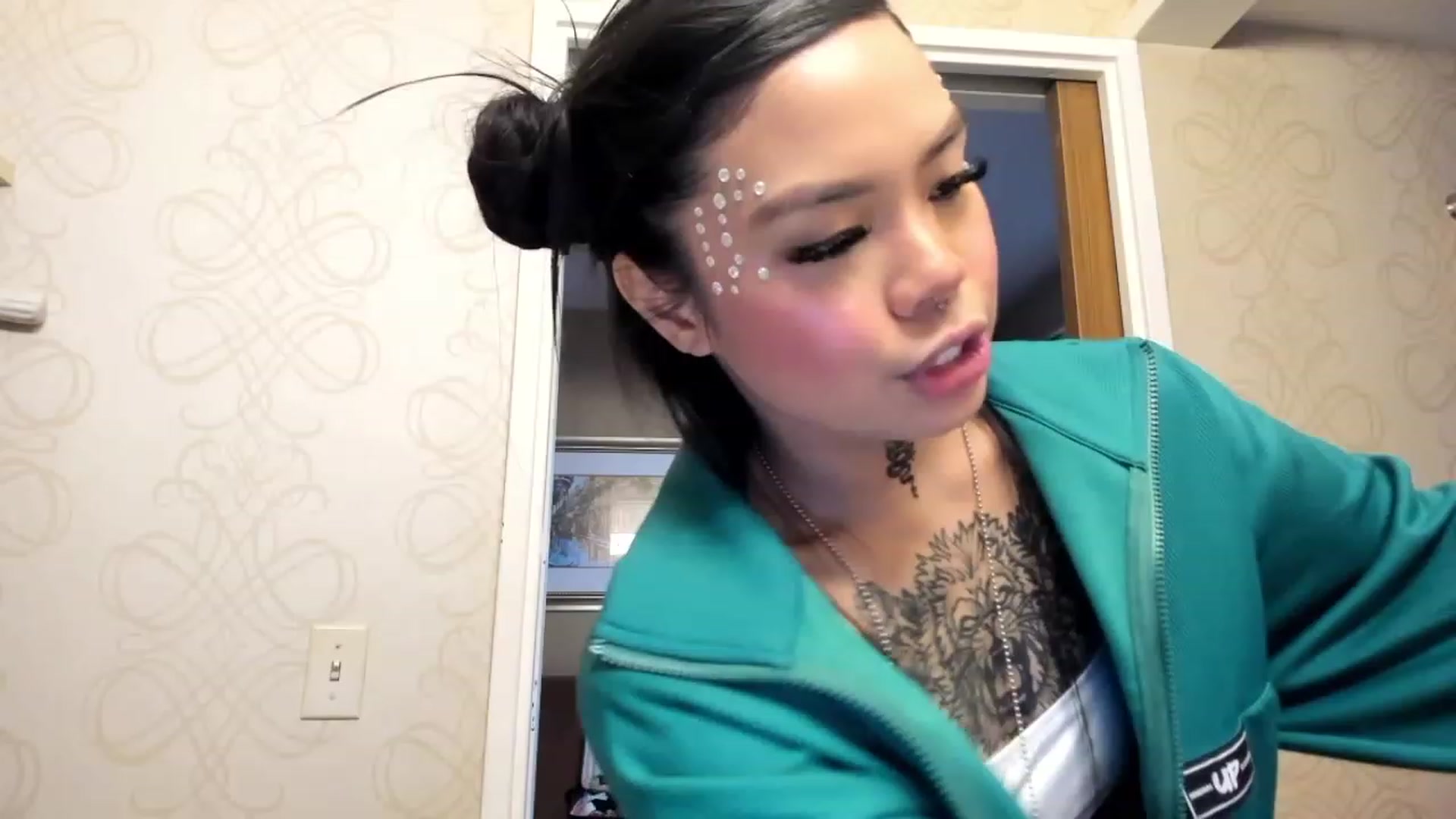 Gallery image thumbnail from dolllface's myfreecams stream on, 05/22/2023, 01:21 image 12 of 20