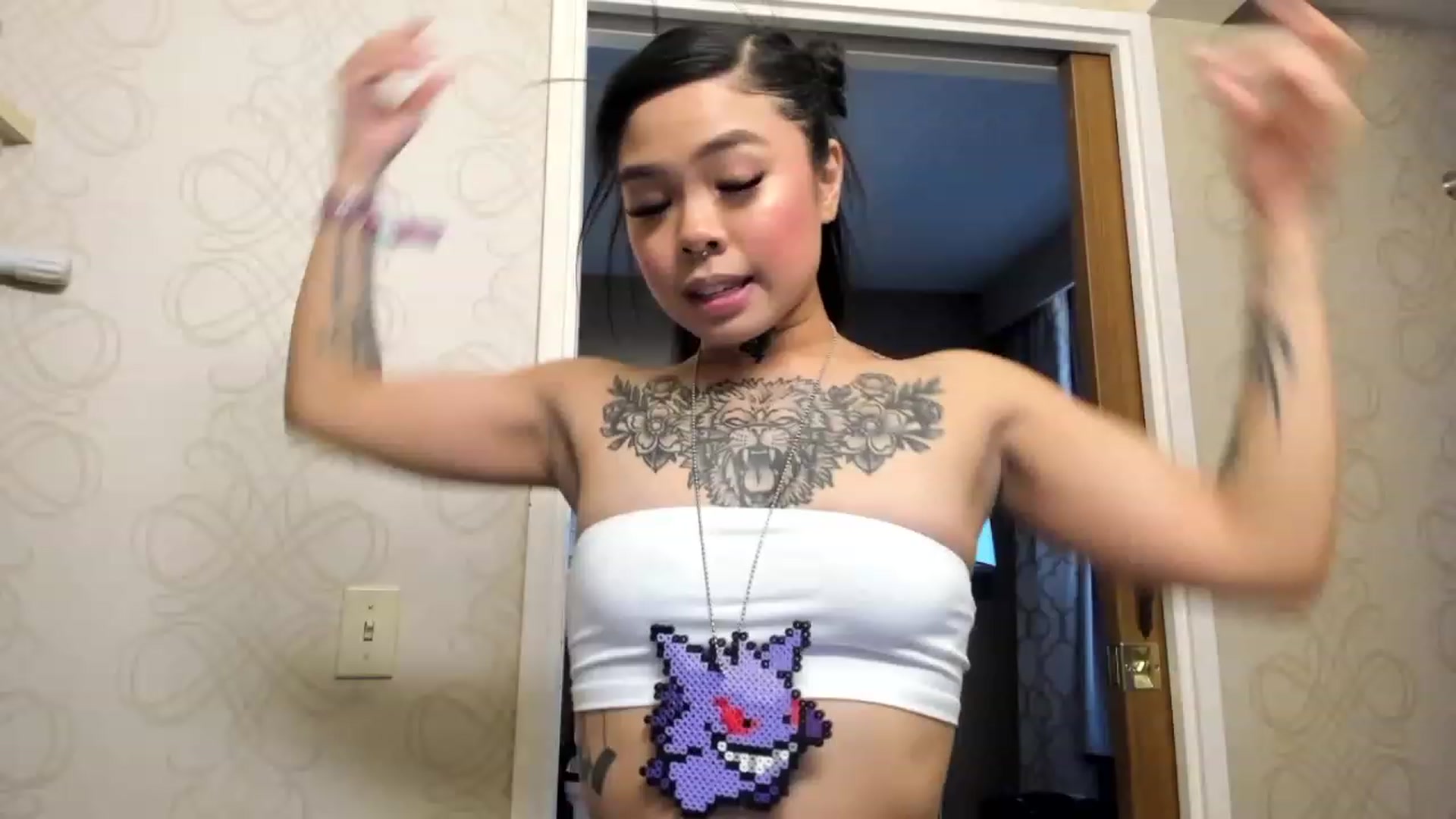 Gallery image thumbnail from dolllface's myfreecams stream on, 05/22/2023, 01:21 image 6 of 20