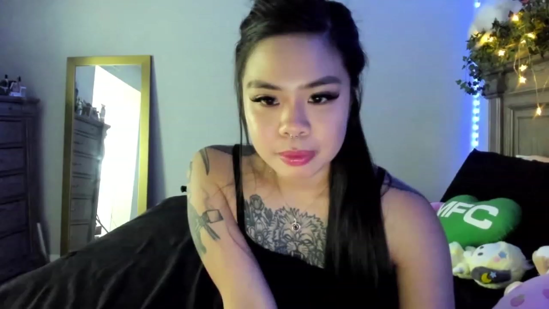Gallery image thumbnail from dolllface's myfreecams stream on, 05/28/2023, 08:58 image 3 of 20
