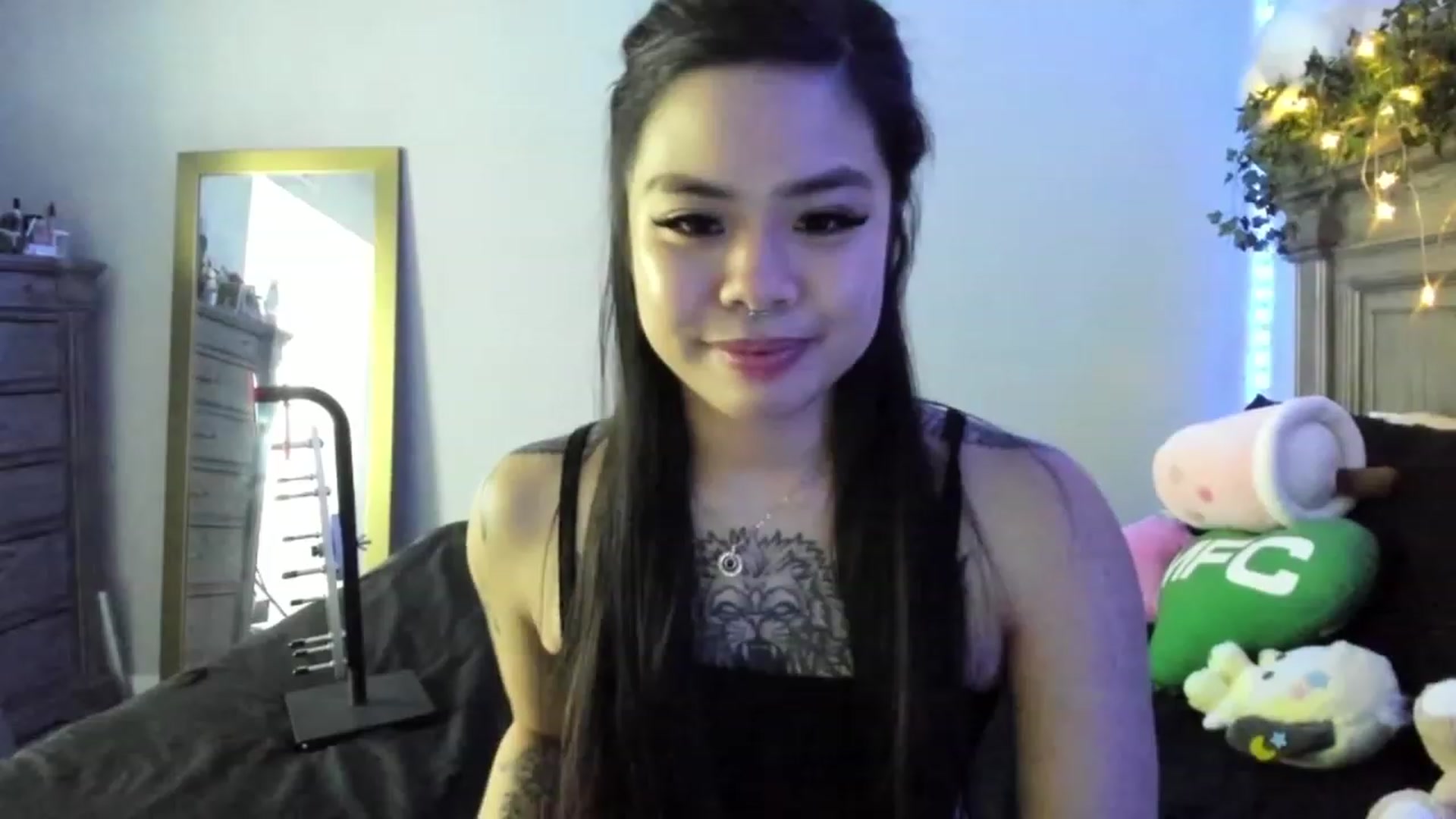 Gallery image thumbnail from dolllface's myfreecams stream on, 05/28/2023, 08:58 image 14 of 20