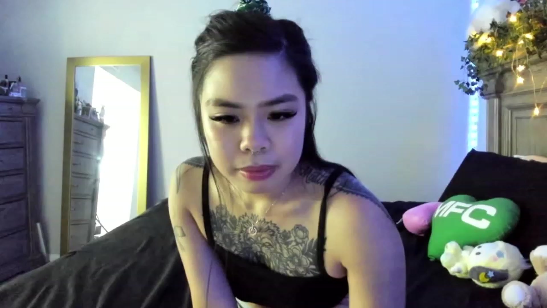 Gallery image thumbnail from dolllface's myfreecams stream on, 05/28/2023, 08:58 image 5 of 20