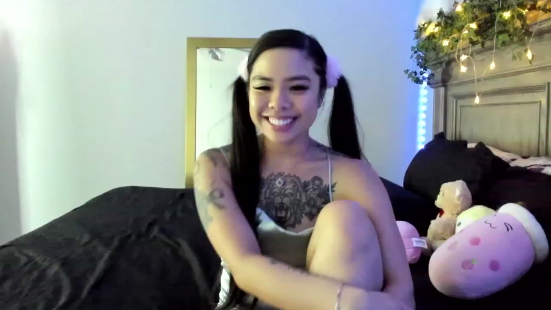 Gallery image thumbnail from dolllface's myfreecams stream on, 05/30/2023, 09:59 image 9 of 20
