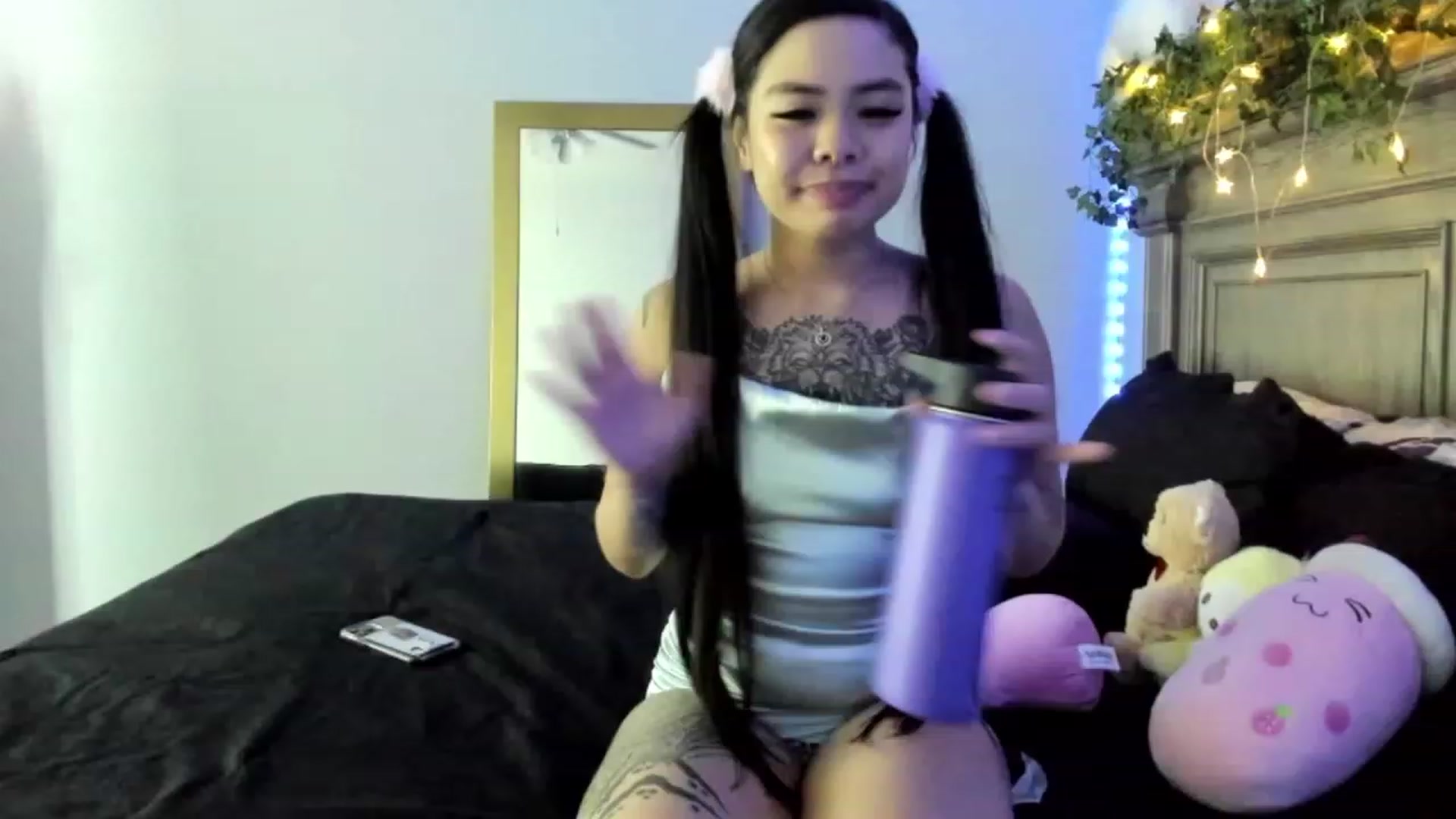 Gallery image thumbnail from dolllface's myfreecams stream on, 05/30/2023, 09:59 image 6 of 20