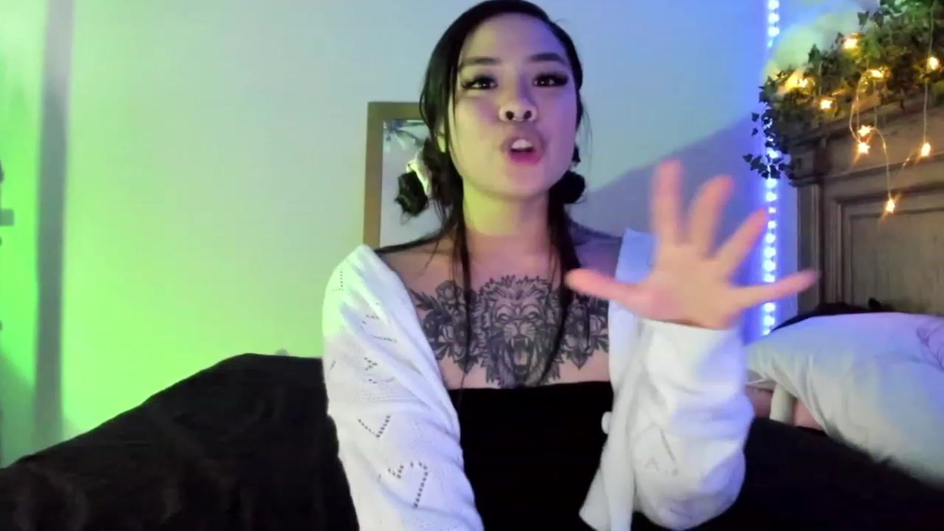 Gallery image thumbnail from dolllface's myfreecams stream on, 06/04/2023, 10:52 image 15 of 20