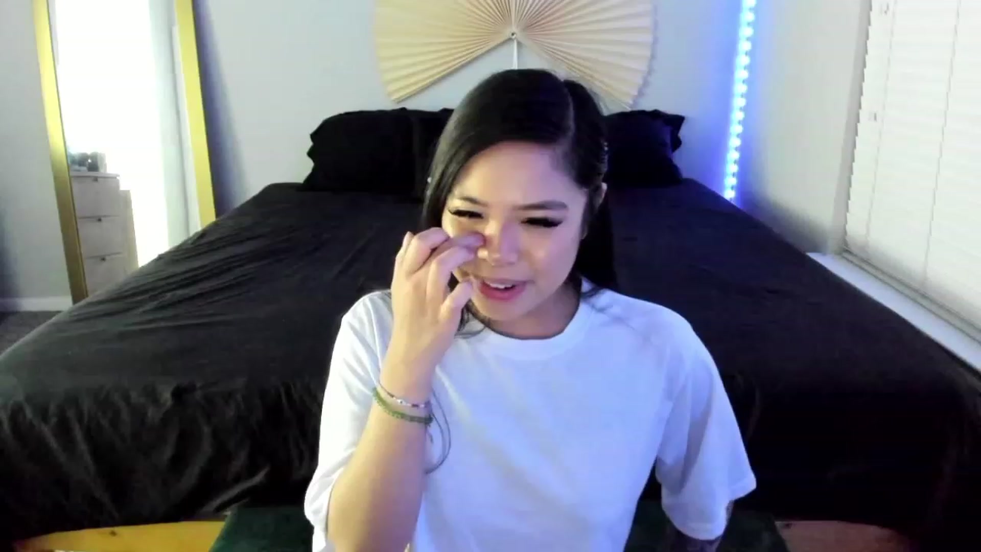 Gallery image thumbnail from dolllface's myfreecams stream on, 08/01/2023, 09:03 image 2 of 20