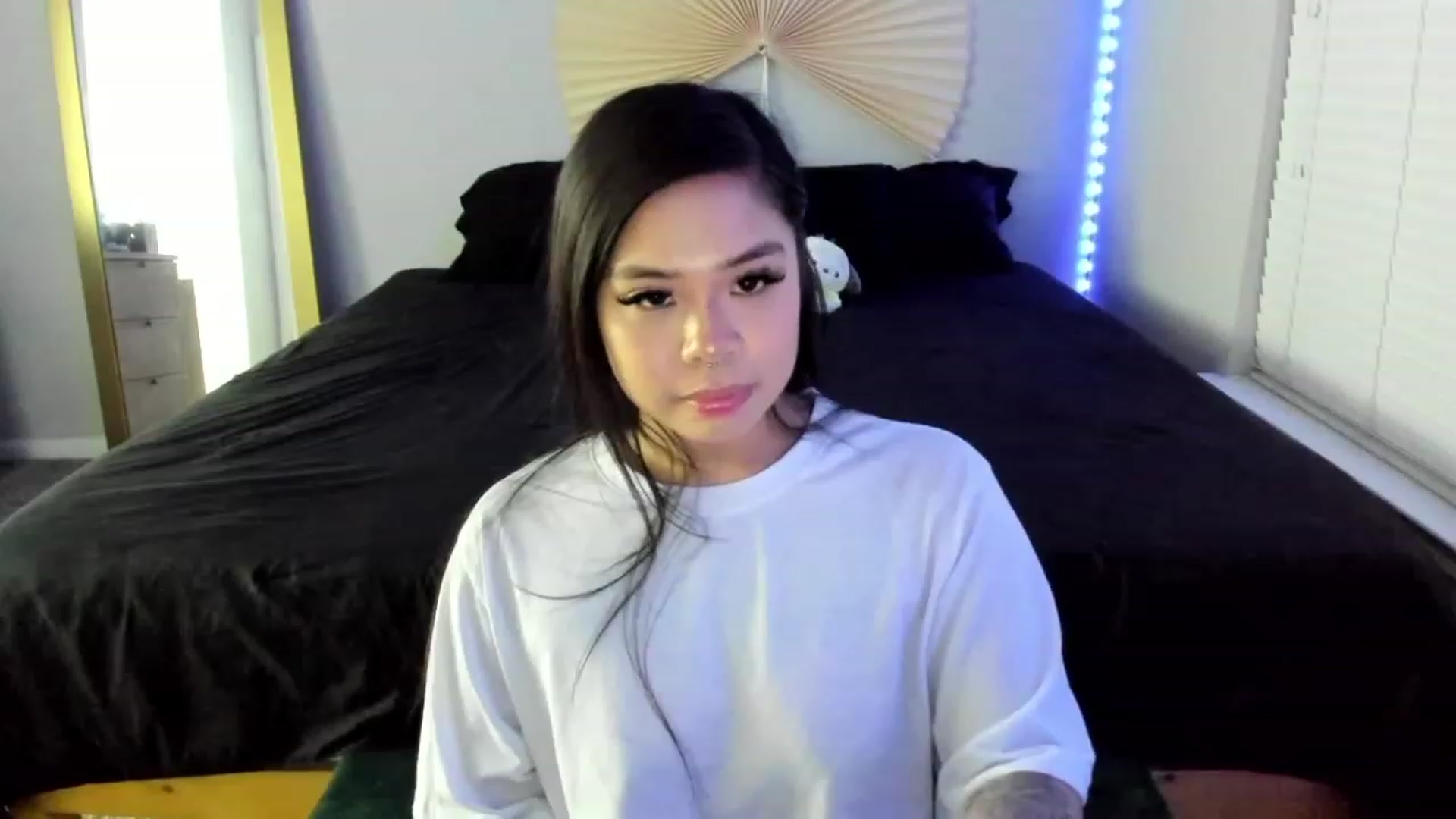 Gallery image thumbnail from dolllface's myfreecams stream on, 08/01/2023, 09:03 image 3 of 20