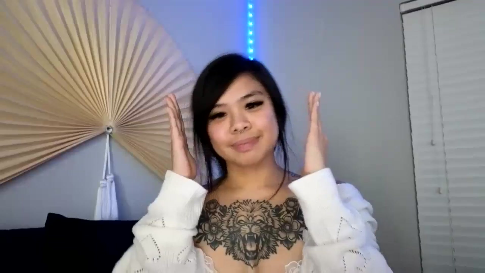 Gallery image thumbnail from dolllface's myfreecams stream on, 08/03/2023, 09:14 image 18 of 20
