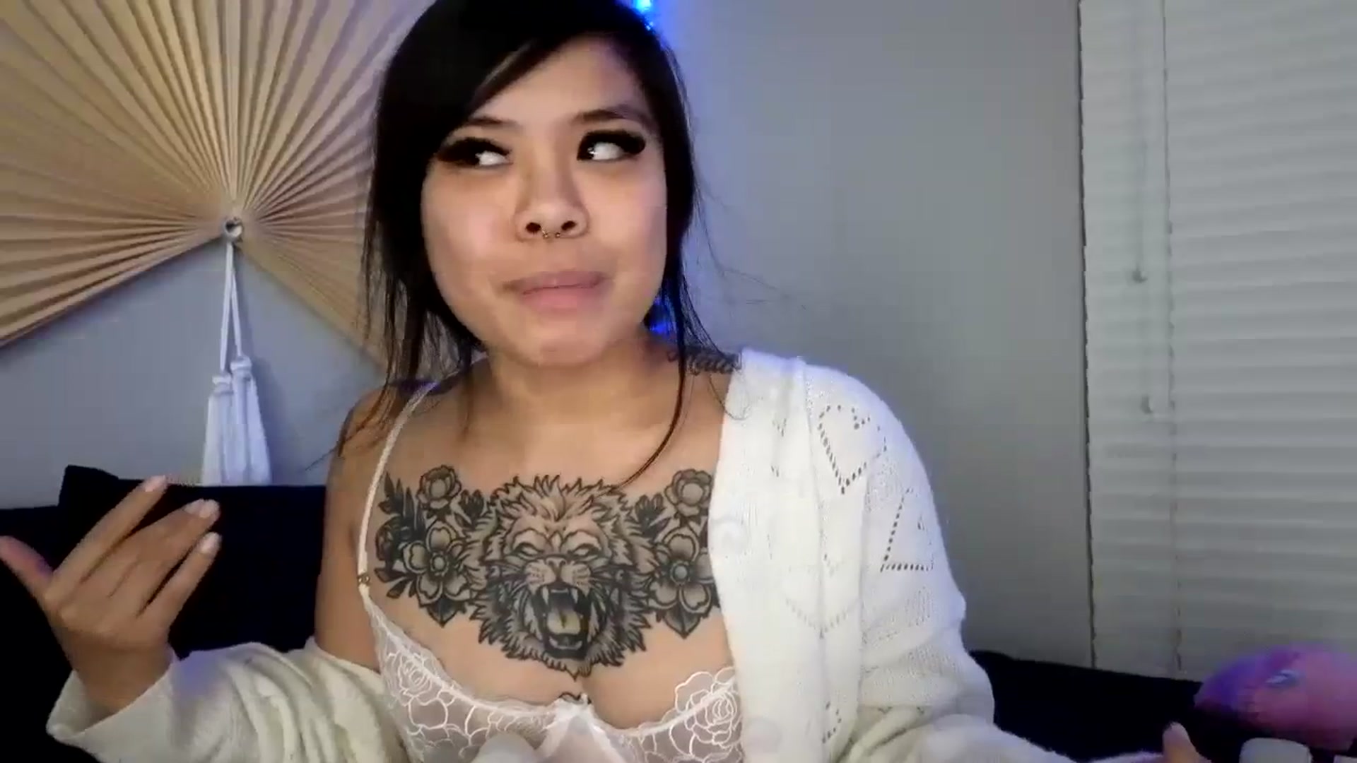 Gallery image thumbnail from dolllface's myfreecams stream on, 08/03/2023, 09:14 image 11 of 20