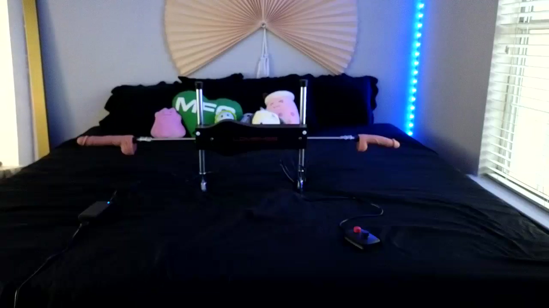 Gallery image thumbnail from dolllface's myfreecams stream on, 08/09/2023, 13:01 image 15 of 20