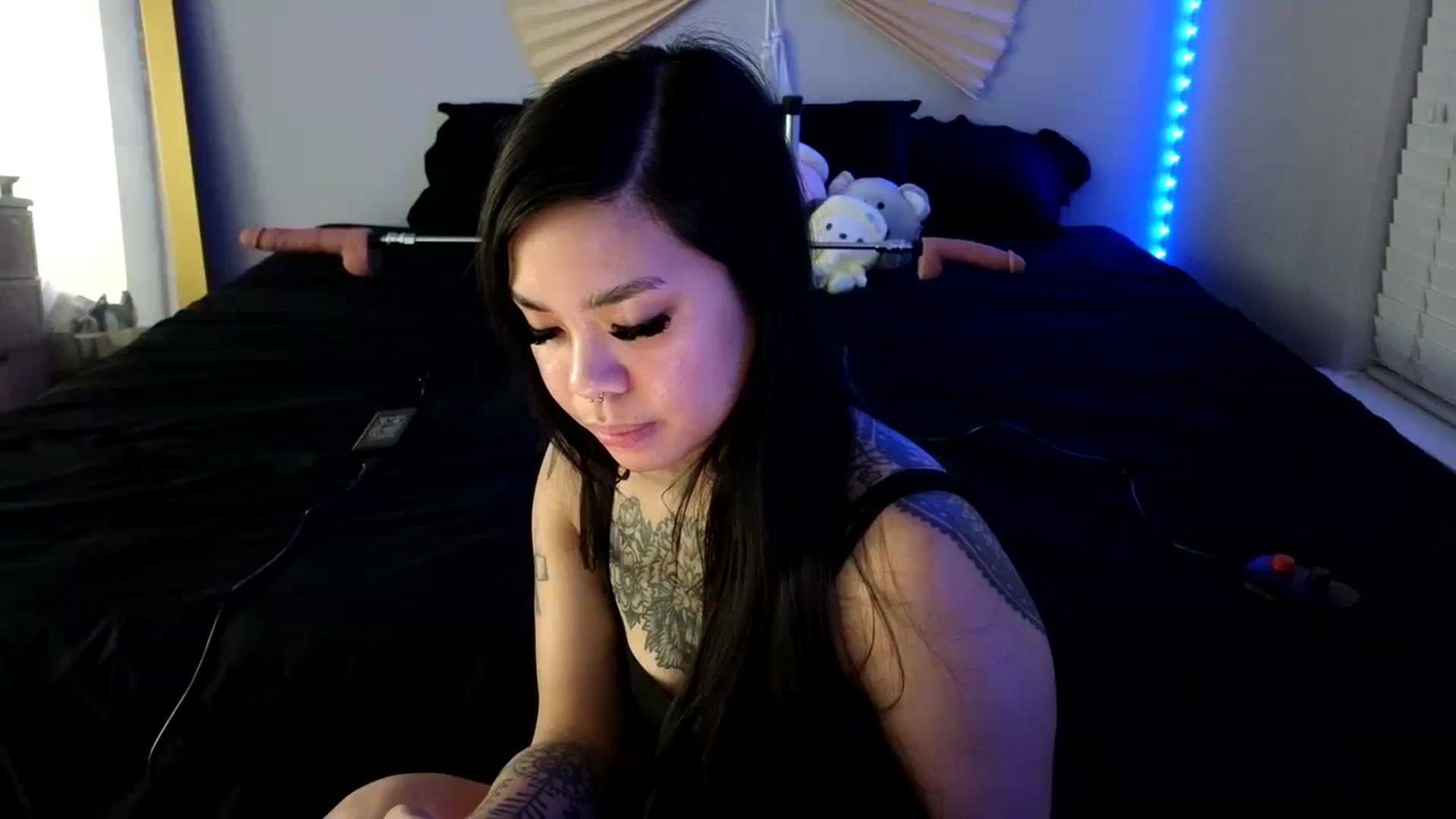 Gallery image thumbnail from dolllface's myfreecams stream on, 08/10/2023, 08:49 image 5 of 20
