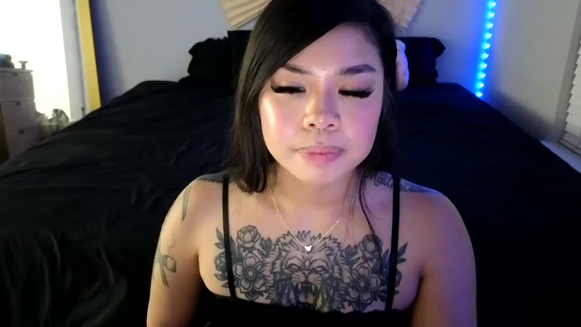 Gallery image thumbnail from dolllface's myfreecams stream on, 08/12/2023, 06:49 image 17 of 20