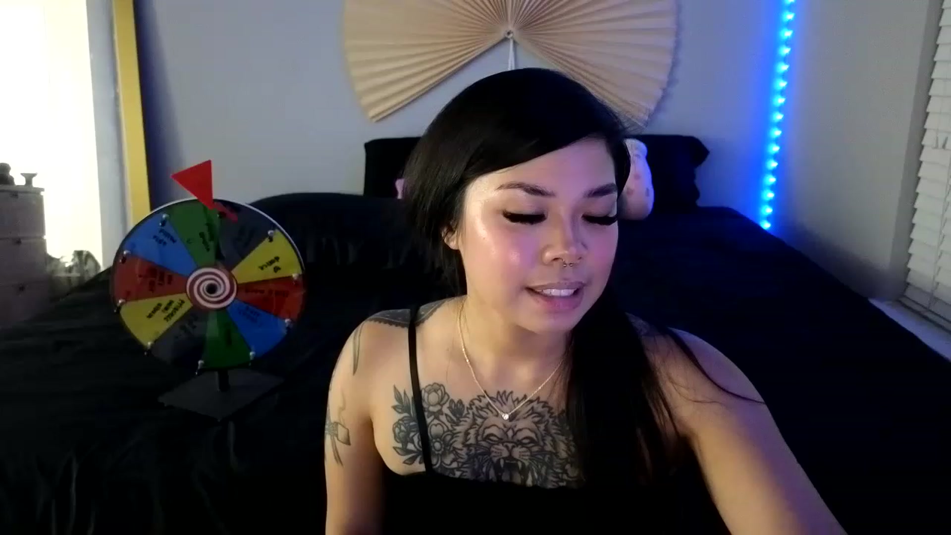 Gallery image thumbnail from dolllface's myfreecams stream on, 08/12/2023, 08:59 image 4 of 20
