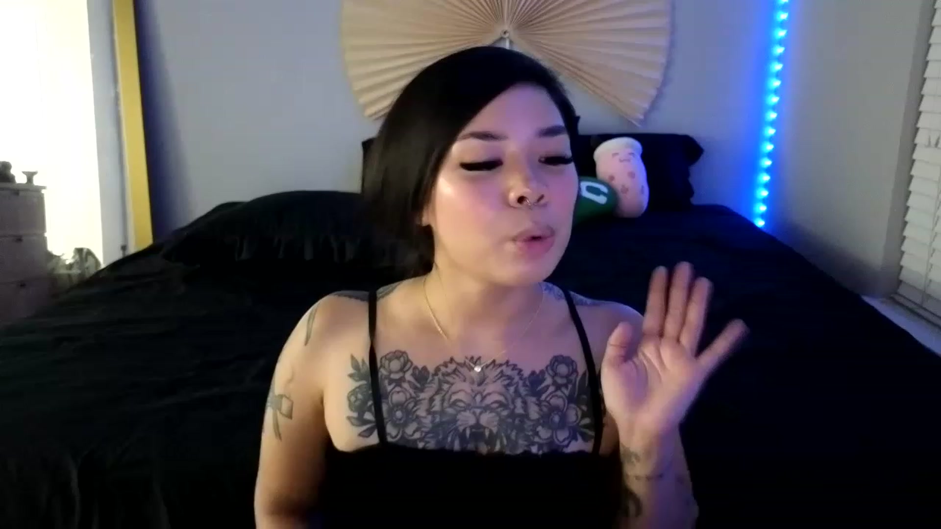 Gallery image thumbnail from dolllface's myfreecams stream on, 08/12/2023, 08:59 image 7 of 20