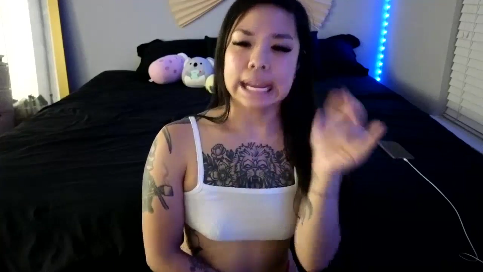 Gallery image thumbnail from dolllface's myfreecams stream on, 08/14/2023, 08:15 image 2 of 20