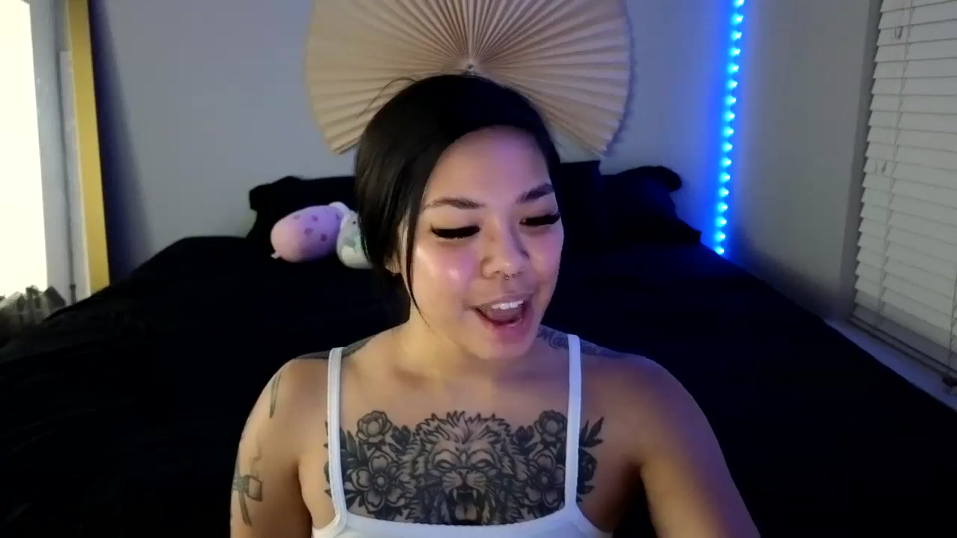 Gallery image thumbnail from dolllface's myfreecams stream on, 08/14/2023, 08:15 image 11 of 20
