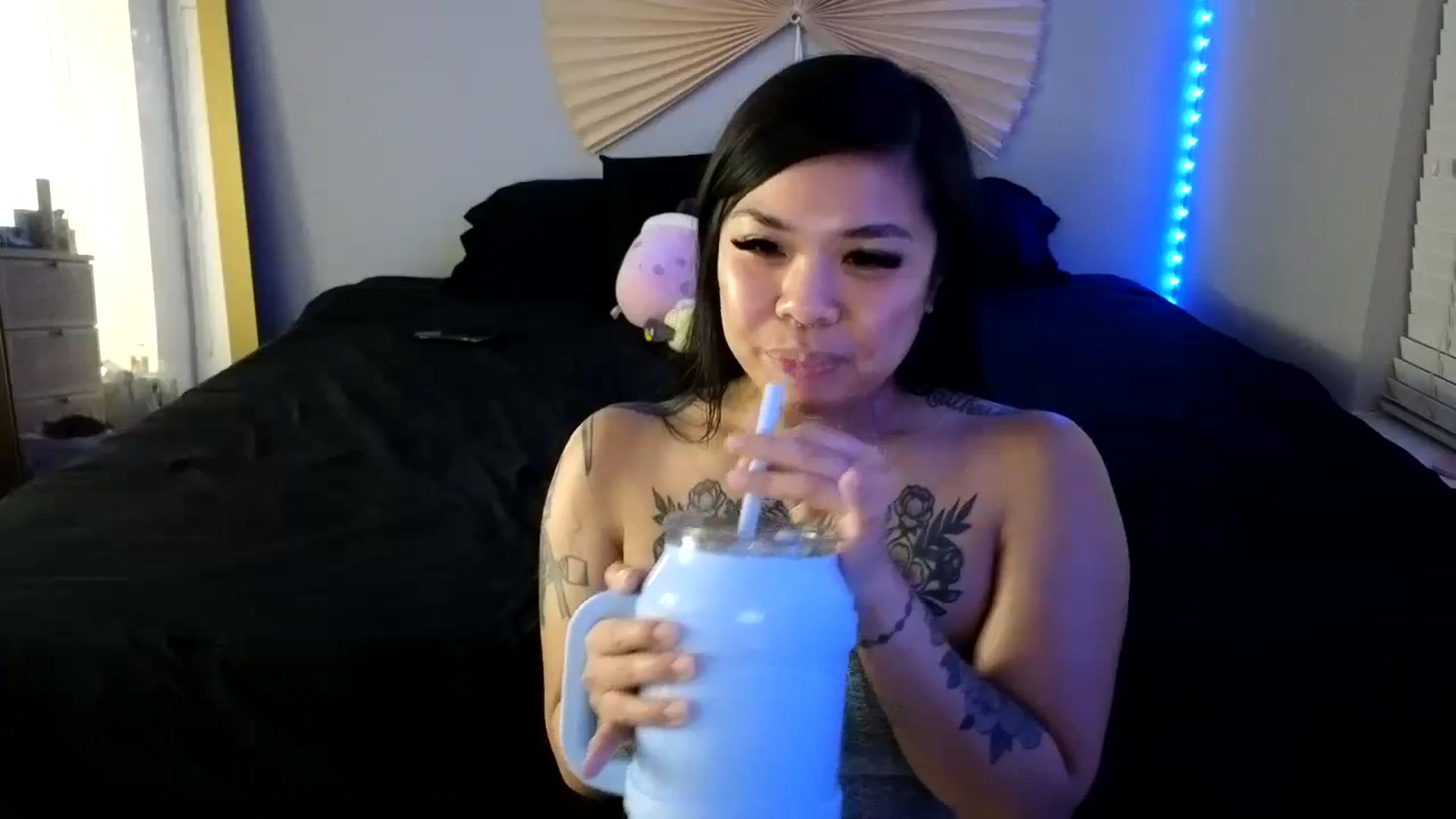 Gallery image thumbnail from dolllface's myfreecams stream on, 08/16/2023, 09:54 image 11 of 20
