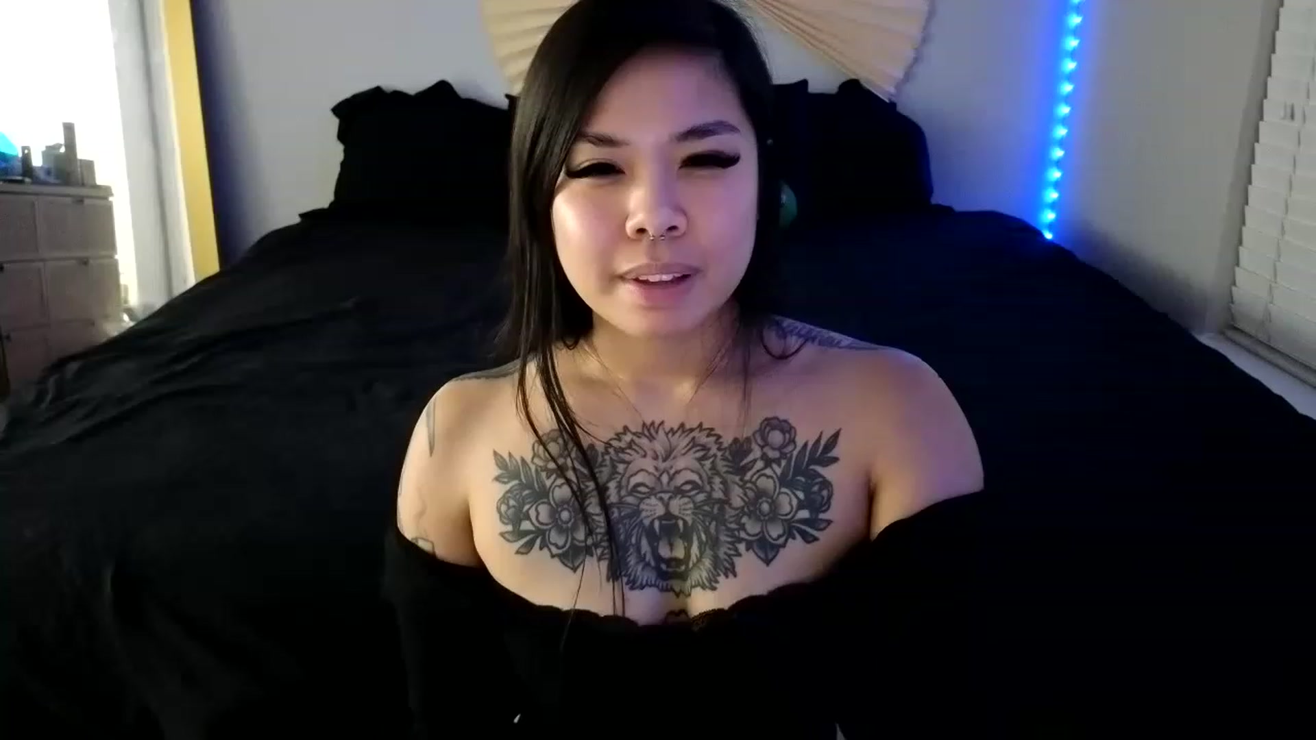 Gallery image thumbnail from dolllface's myfreecams stream on, 08/17/2023, 09:15 image 8 of 20