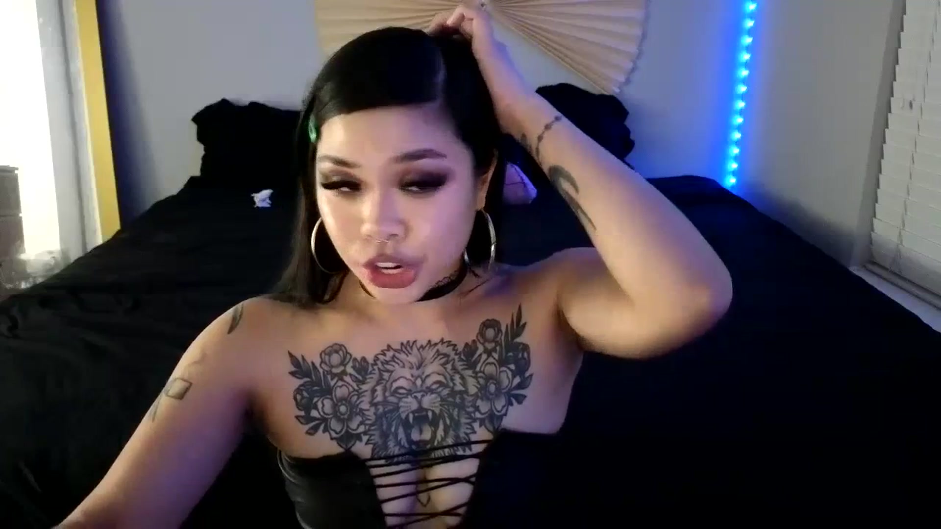 Gallery image thumbnail from dolllface's myfreecams stream on, 08/18/2023, 09:12 image 2 of 20
