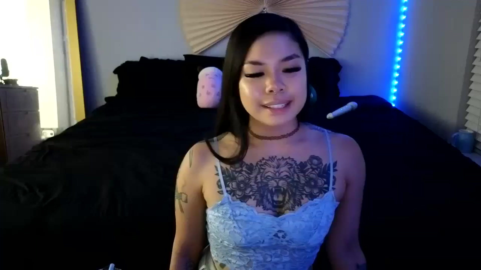 Gallery image thumbnail from dolllface's myfreecams stream on, 08/19/2023, 08:47 image 7 of 20
