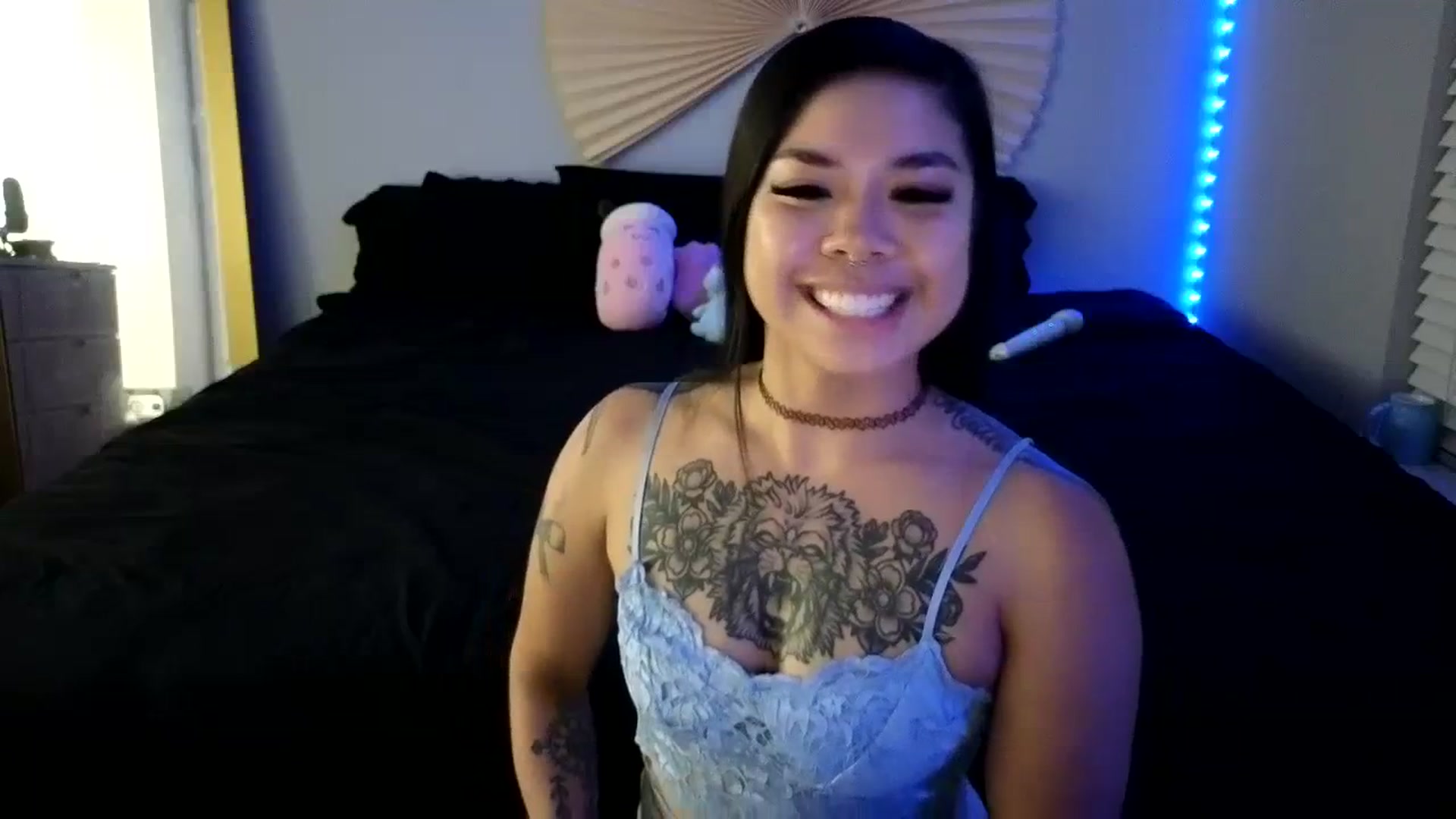 Gallery image thumbnail from dolllface's myfreecams stream on, 08/19/2023, 08:47 image 18 of 20
